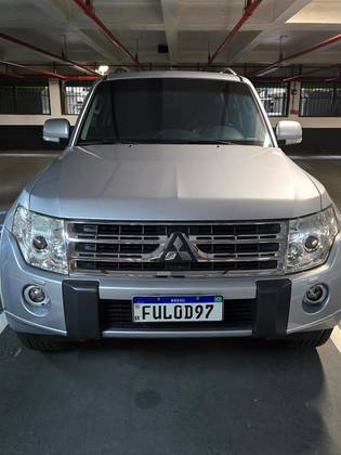 MITSUBISHI PAJERO FULL 3.8 HPE 4X4 V6 24V GASOLINA 4P AUTOMÁTICO MITSUBISHI PAJERO FULL 3.8 HPE 4X4 V6 24V GASOLINA 4P AUTOMÁTICO